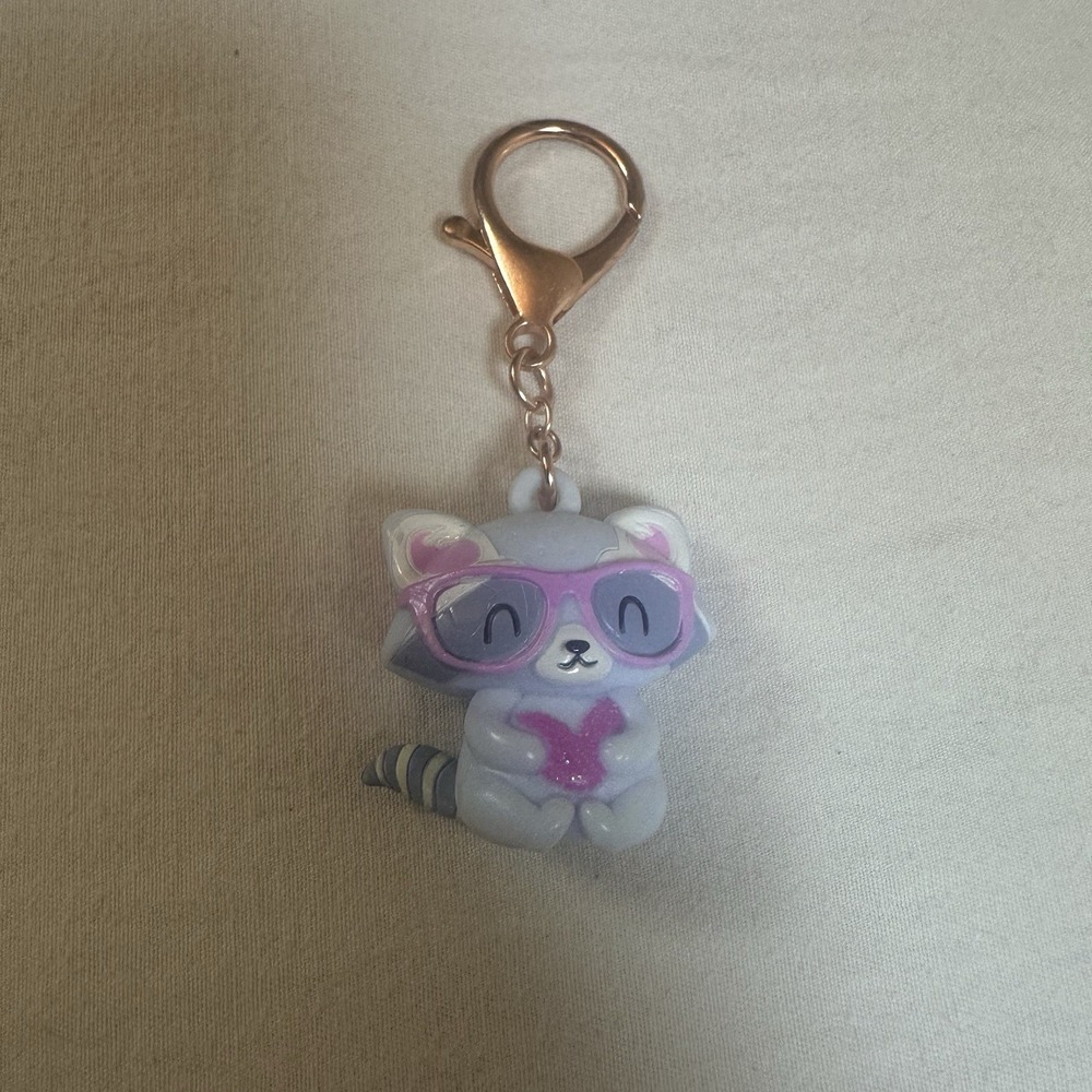 Raccoon Summertime Purple Mini Keychain Figure, Bag &‎ Purse Charm, Girls 1 Inch